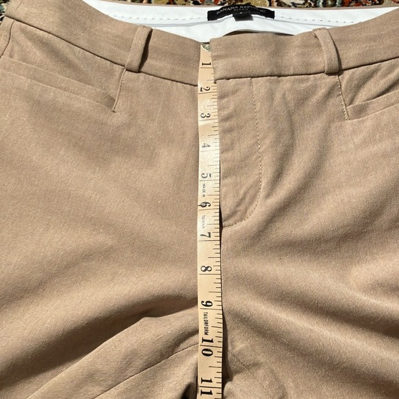 Size 6 Banana Sloan pants. - Picture 10 of 12